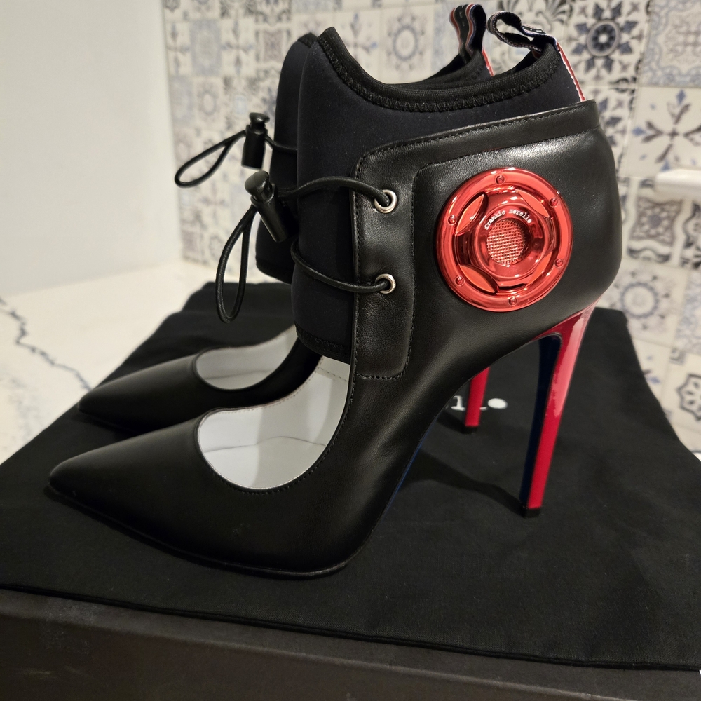 Frankie Morello Black and Red Heels with Unique Design-New-
